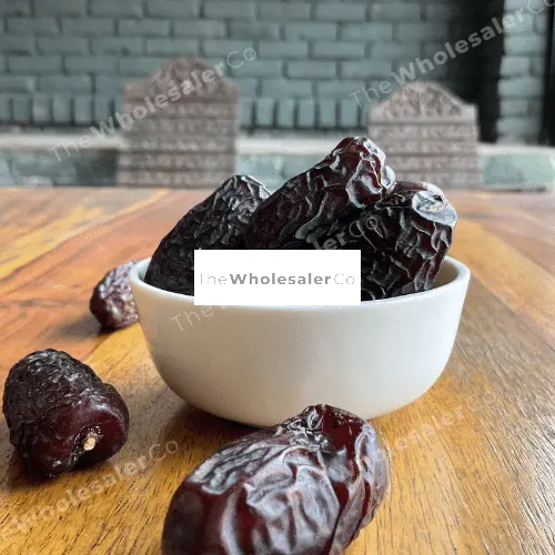 Kalmi Dates - Safawi Khajur | TheWholesalerCo