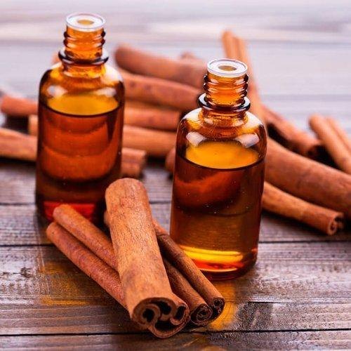 Cinnamon Bark Oil - Cinnamomum zeylanicum - Essential oil@WholesalerCo